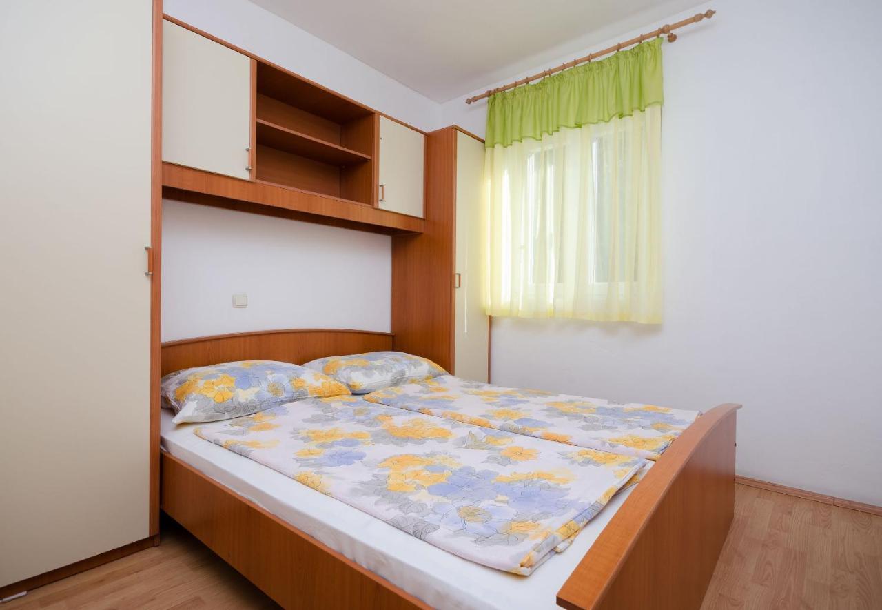 Apartments Pela 洛帕 外观 照片
